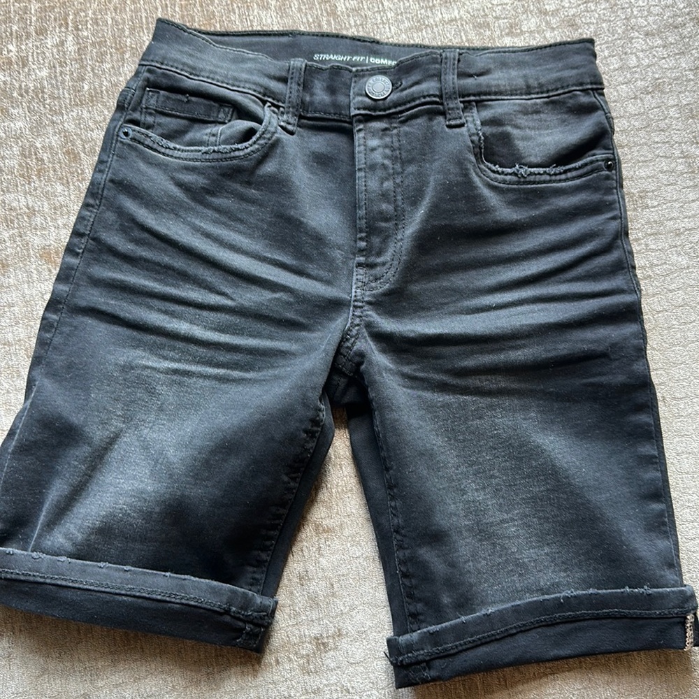 BOYS ZARA BLACK DENIM STRAIGHT FIT SHORT SIZE 10